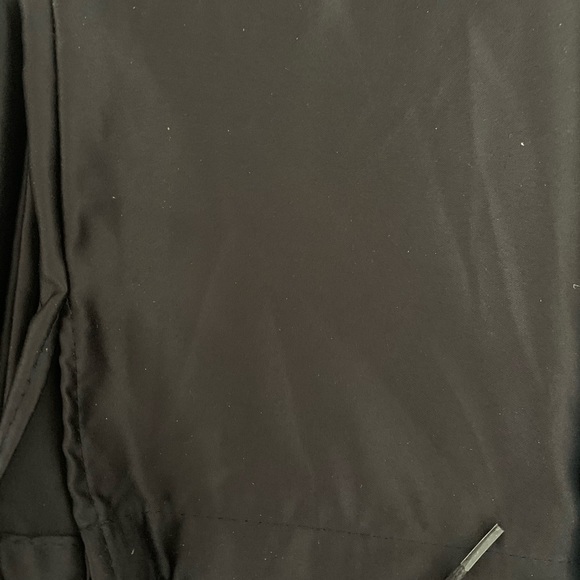 Authentic Prada Button Pump - Size 40.5 - Picture 10 of 15